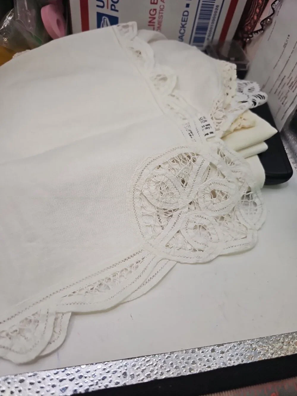Dollies Lace Borders White & Off White Lot Of 10 Eyelet Placemats Cutouts Linen